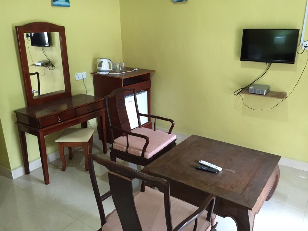 Bohok Guesthouse Pantai Cenang (Langkawi) Exteriör bild