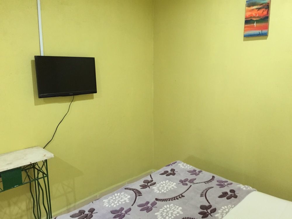 Bohok Guesthouse Pantai Cenang (Langkawi) Exteriör bild