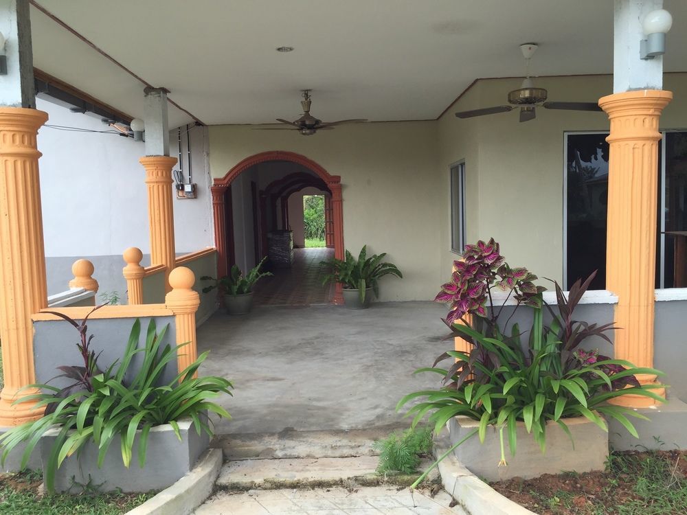Bohok Guesthouse Pantai Cenang (Langkawi) Exteriör bild