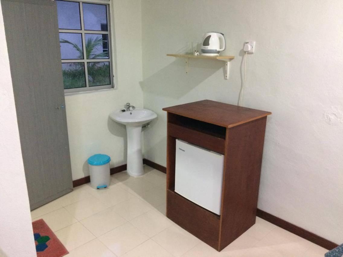 Bohok Guesthouse Pantai Cenang (Langkawi) Exteriör bild